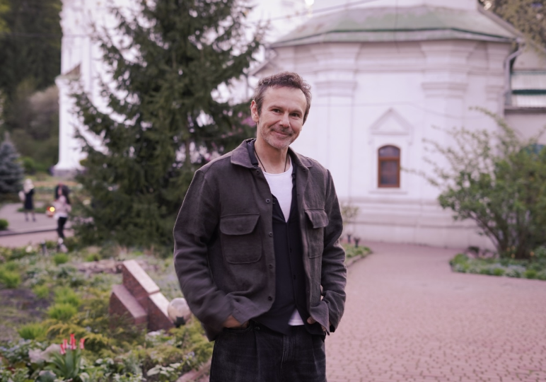 Як зірки святкують Великдень: теплі фото й побажання від Ребрик, Федишин і не тільки